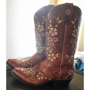 Embroidered Red Cowgirl/Cowboy Boots